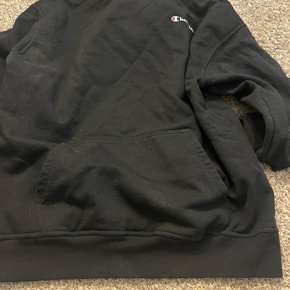 Champion Black Crewneck Sweater Classic Design